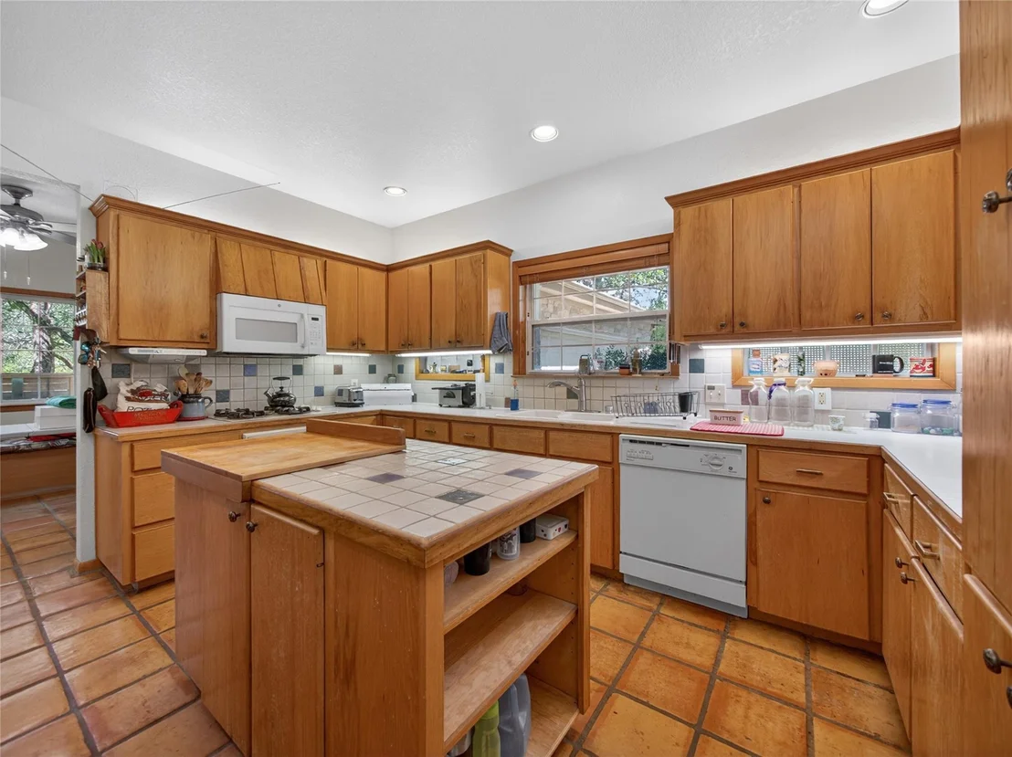Photo of 613 Breakaway RD