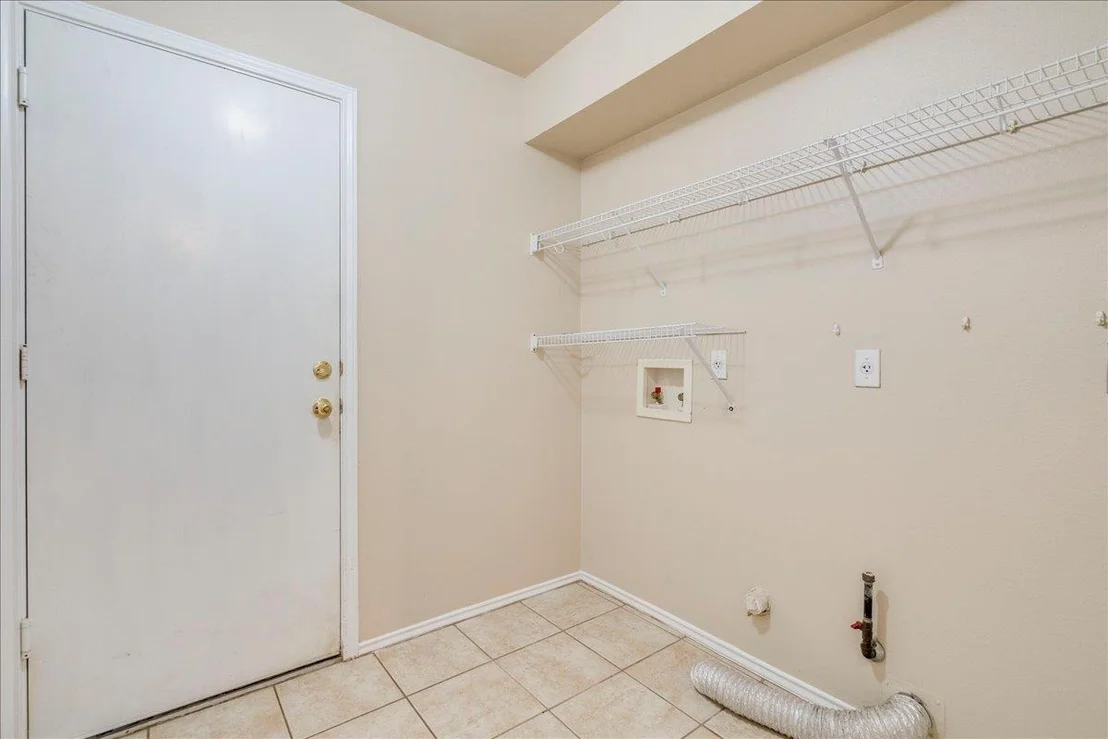 Photo of 1701 Friars Tale LN