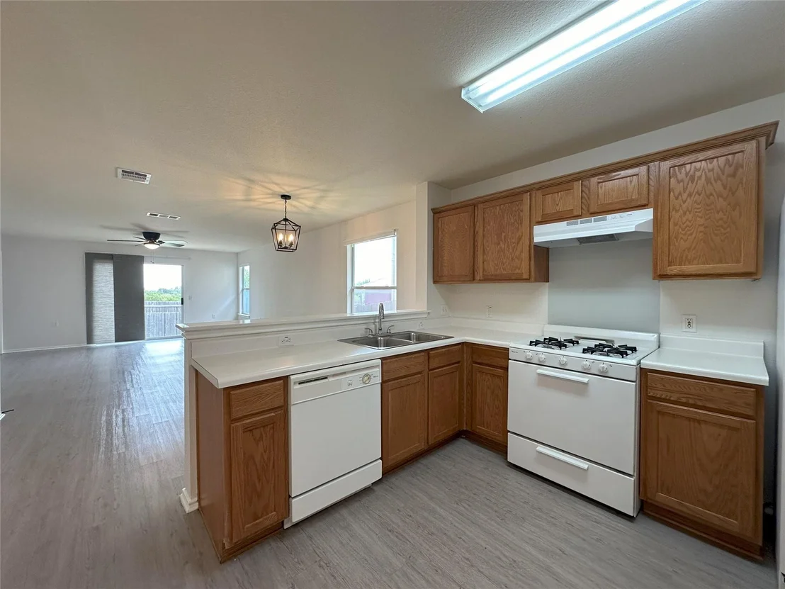 Photo of 5221 Krueger LN