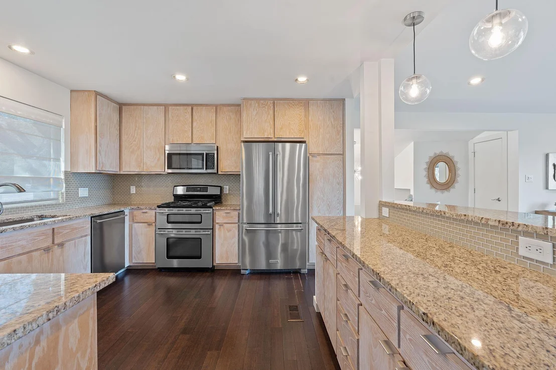 Photo of 1407 Lost Creek BLVD