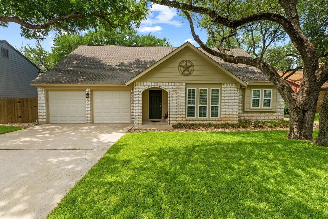Photo of 4107 Columbine DR
