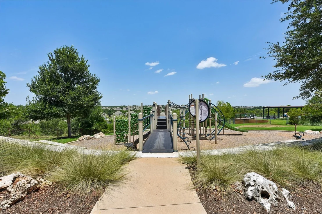 Photo of 240 Diamondback DR
