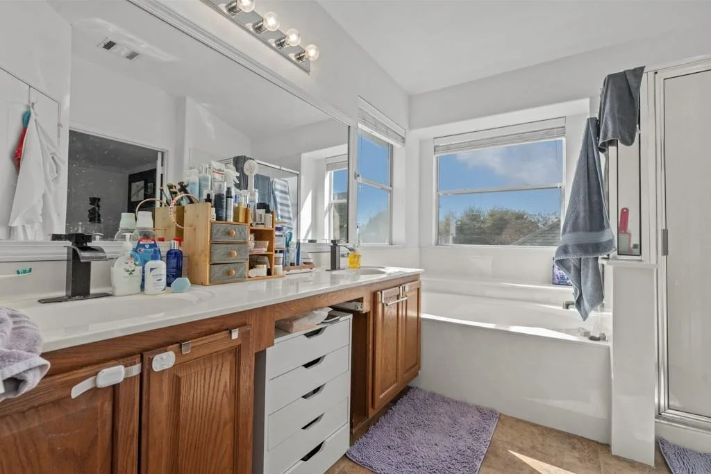 Photo of 1047 Giberson WAY