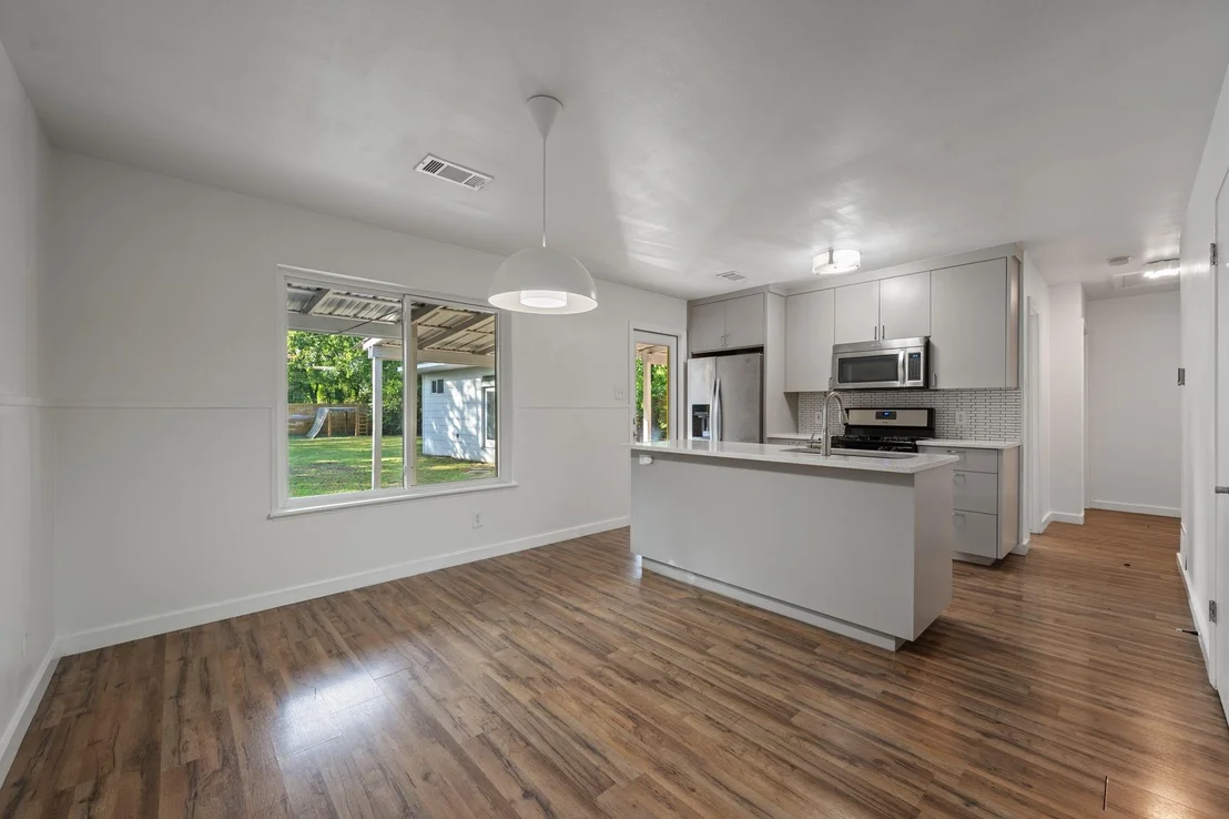 Photo of 3203 Dolphin DR