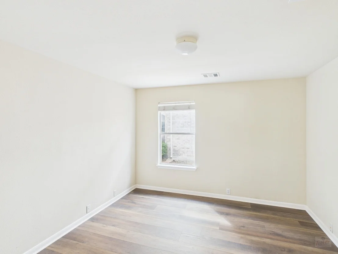 Photo of 741 Rusk RD