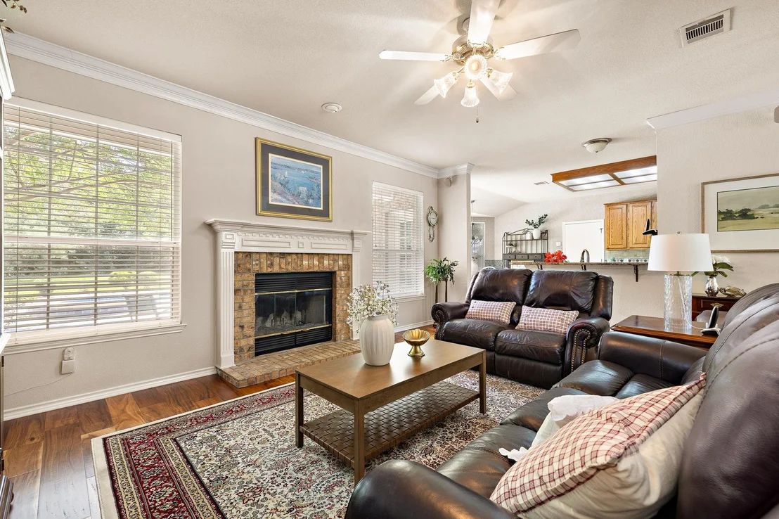 Photo of 10 Wilderness WAY