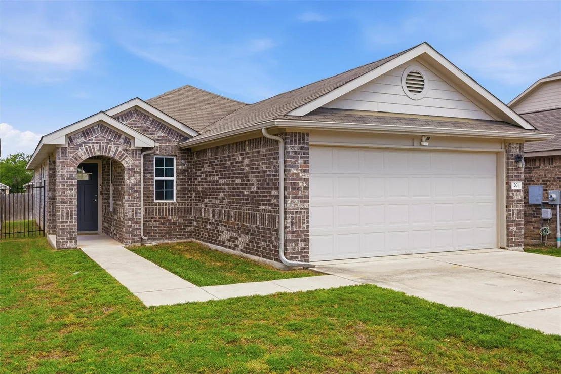 Photo of 201 Yoakum ST