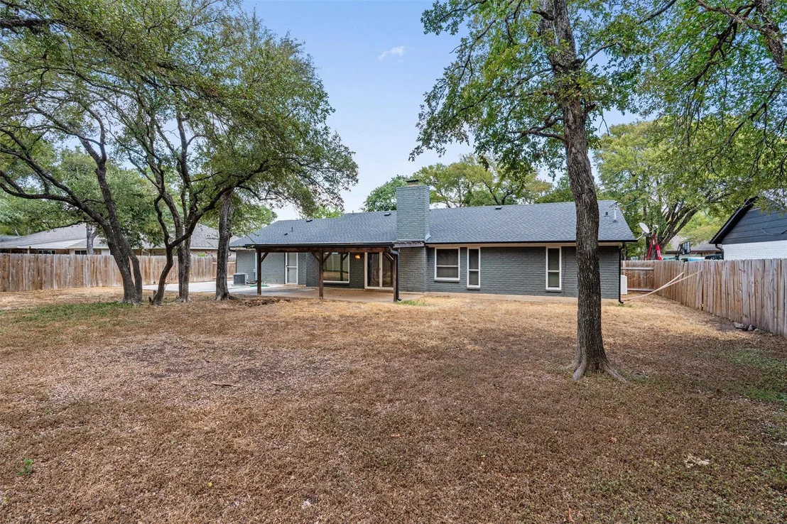 Photo of 1002 Penny LN