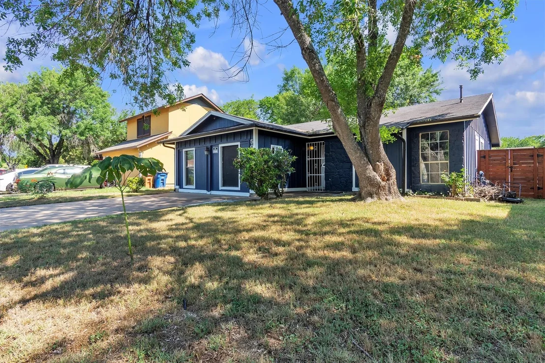 Photo of 5000 Fontenay DR