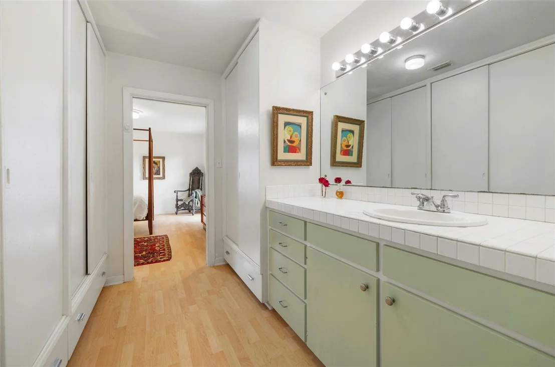 Photo of 1813 Vance CIR