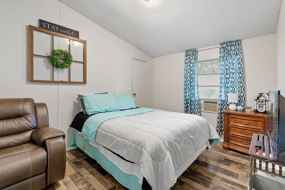 Photo of 813 Petras WAY