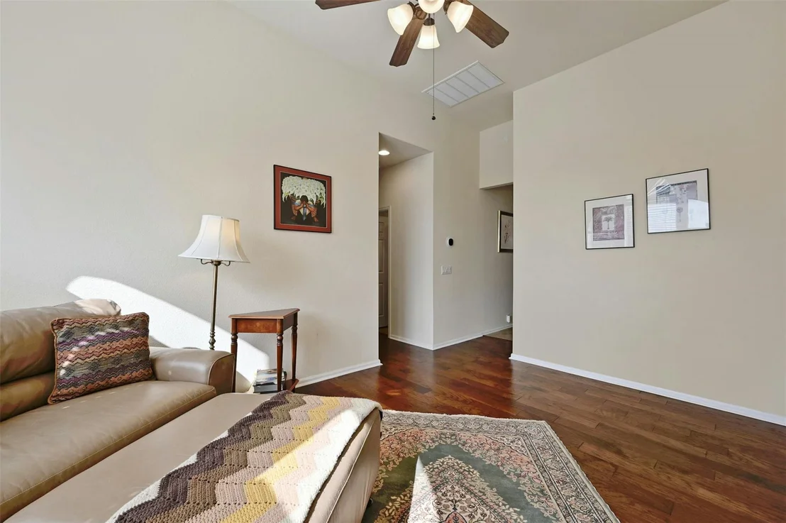 Photo of 204 Saddleback RD