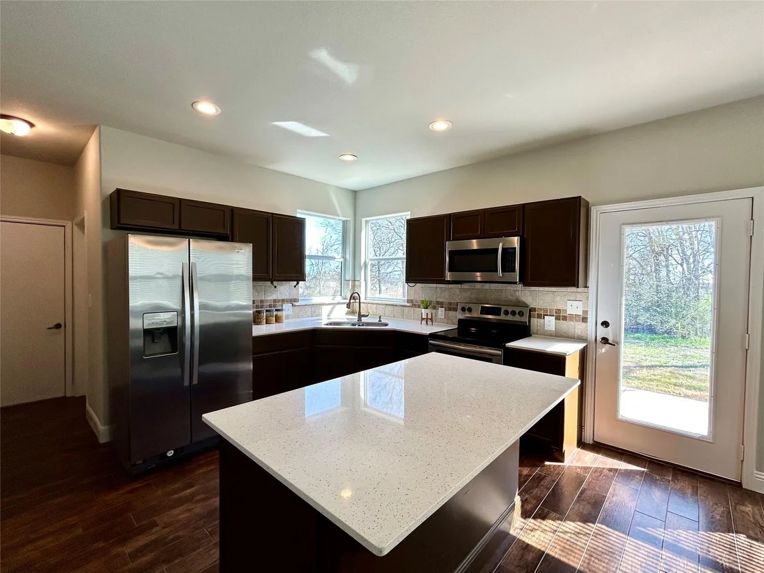 Photo of 3805 E Us-290 Highway E