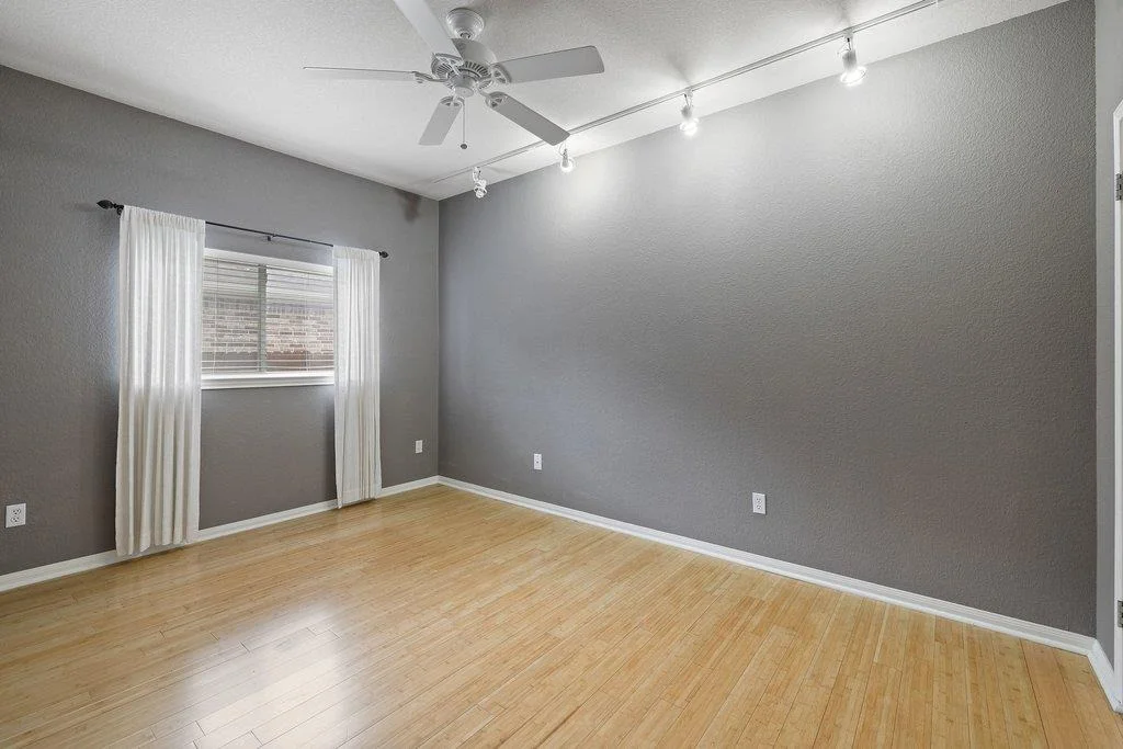 Photo of 347 Spring DR