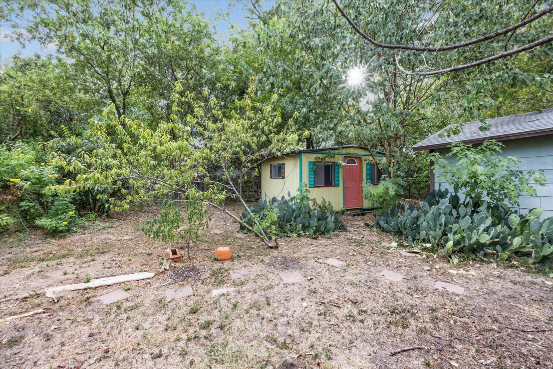 Photo of 1907 Payne Ave