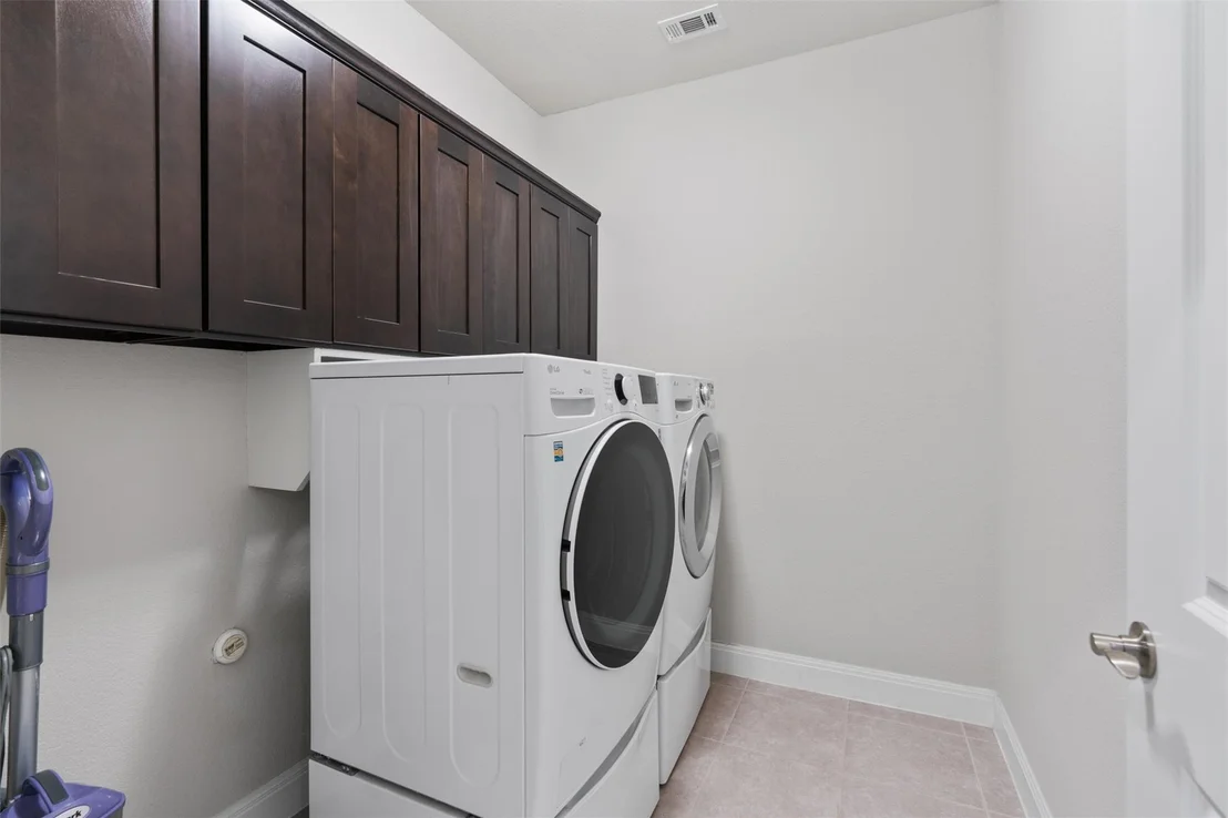 Photo of 511 Davis Mountain CIR