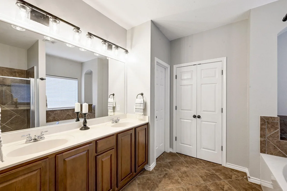 Photo of 2411 Guara DR