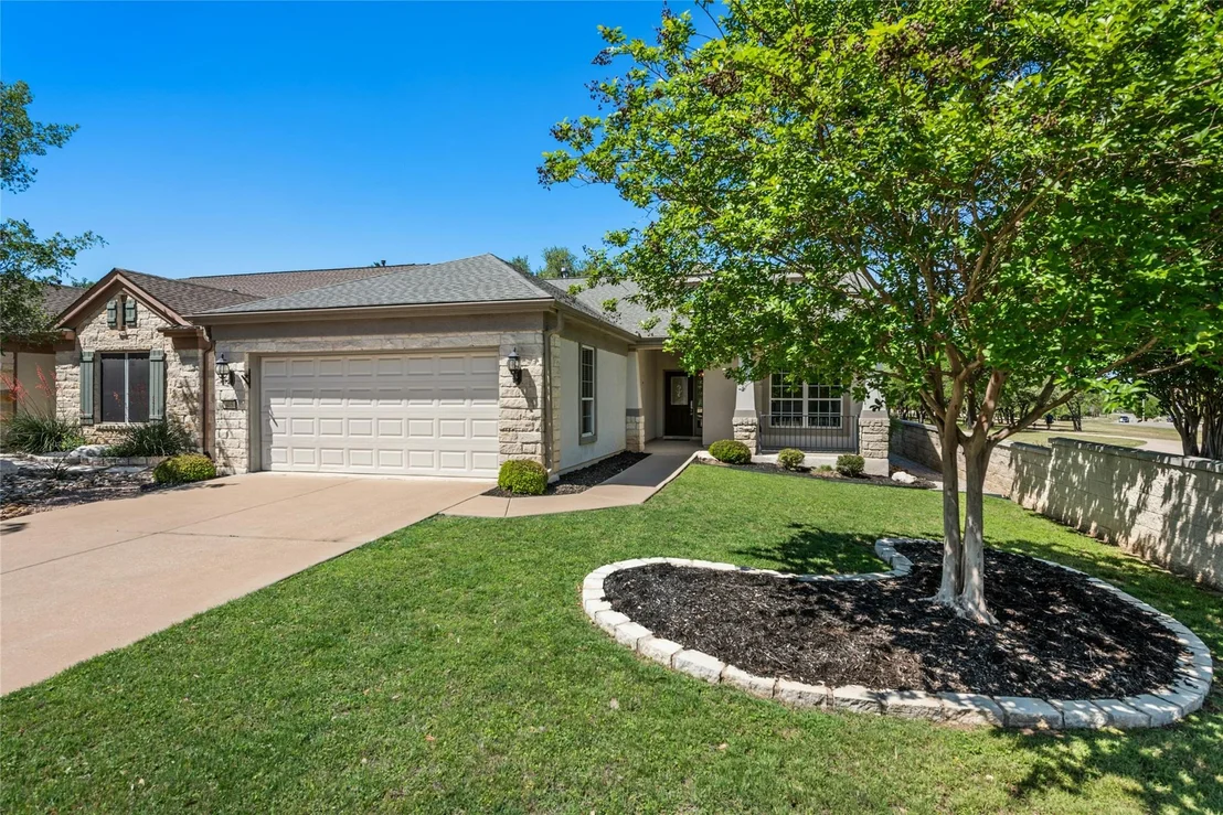 Photo of 405 Fieldstone DR