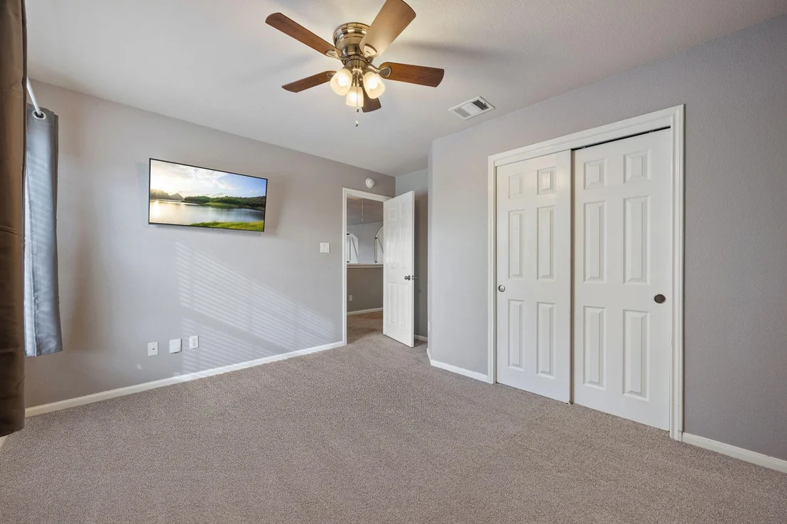Photo of 304 Gainer DR