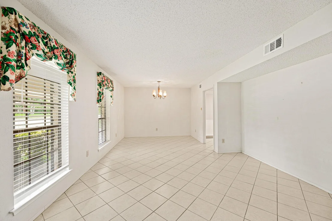 Photo of 10804 Cobblestone LN