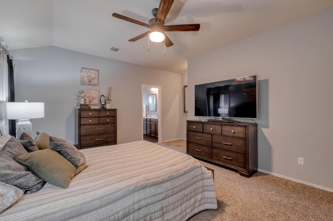 Photo of 125 Lillian DR