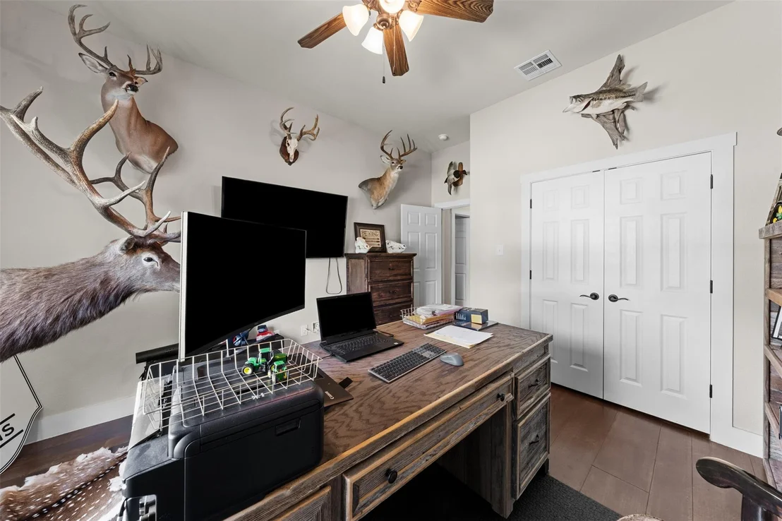 Photo of 1006 Deer XING