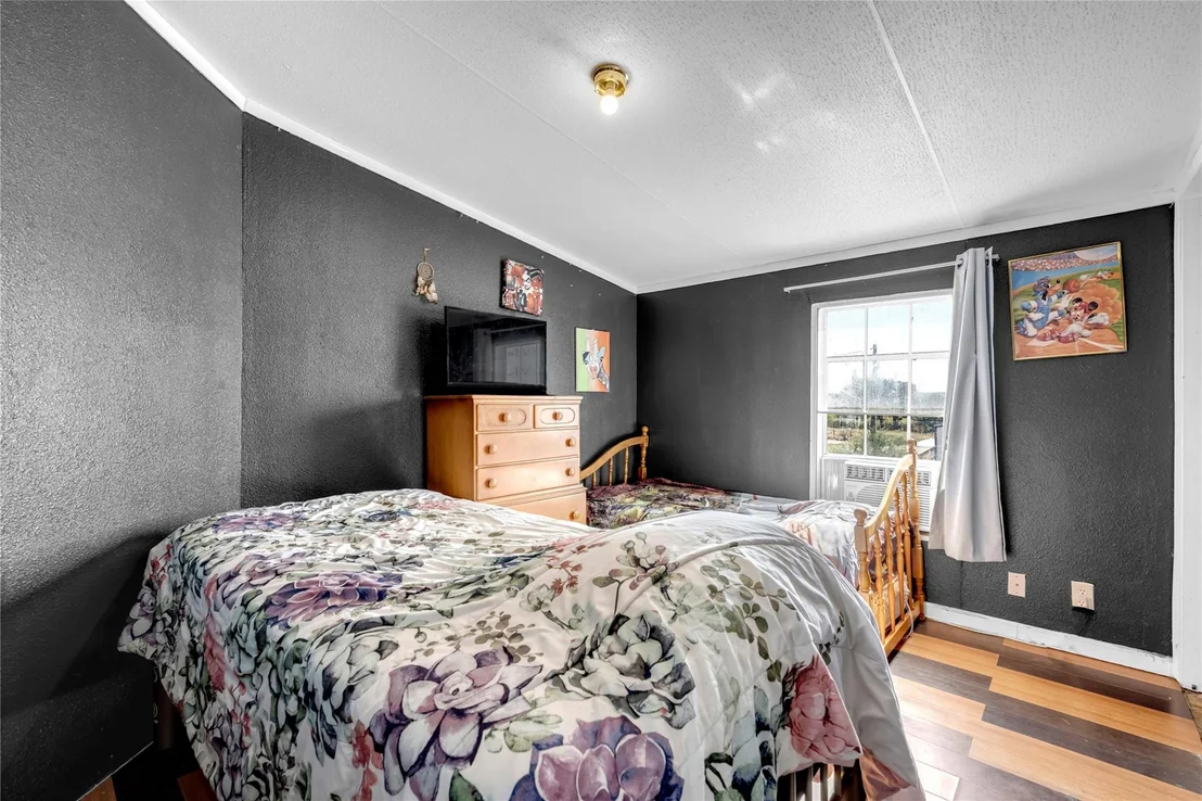 Photo of 700 Hale ST