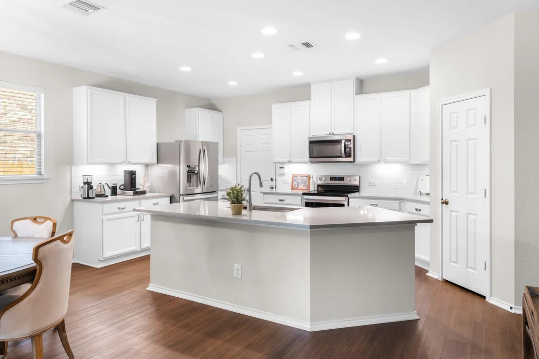 Photo of 1133 Yellow Iris RD