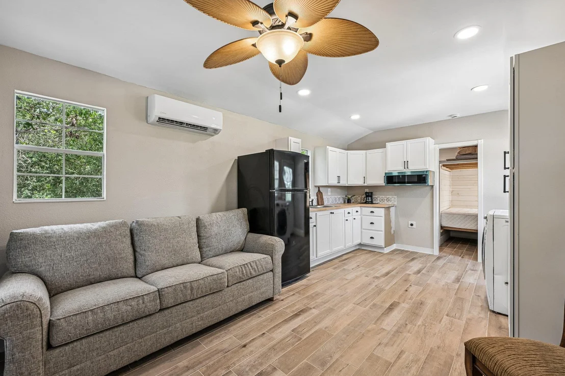 Photo of 541 Hidden Oaks DR