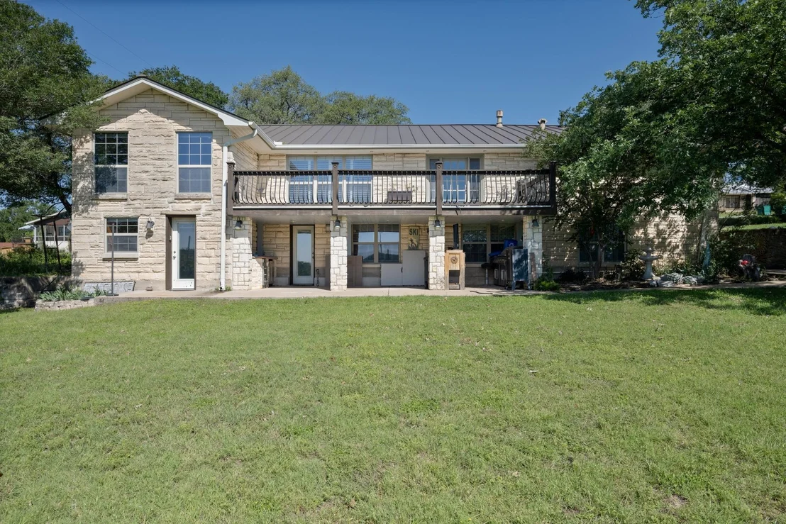 Photo of 401 Crestview DR