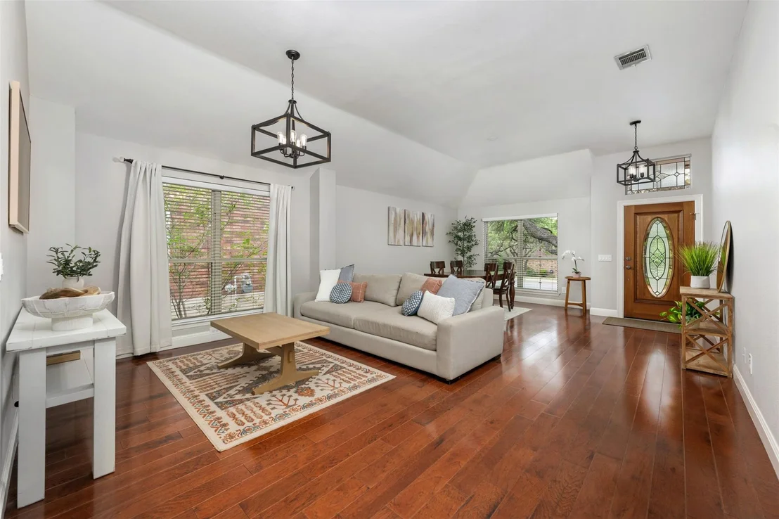 Photo of 6115 Back Bay LN