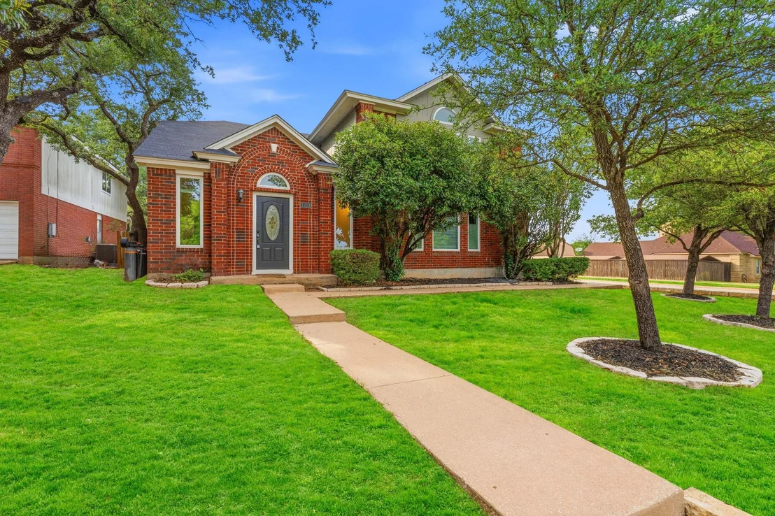 Photo of 1201 Deer Grove DR
