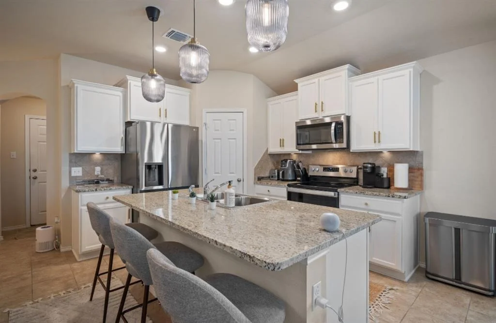 Photo of 140 Rearden BLVD