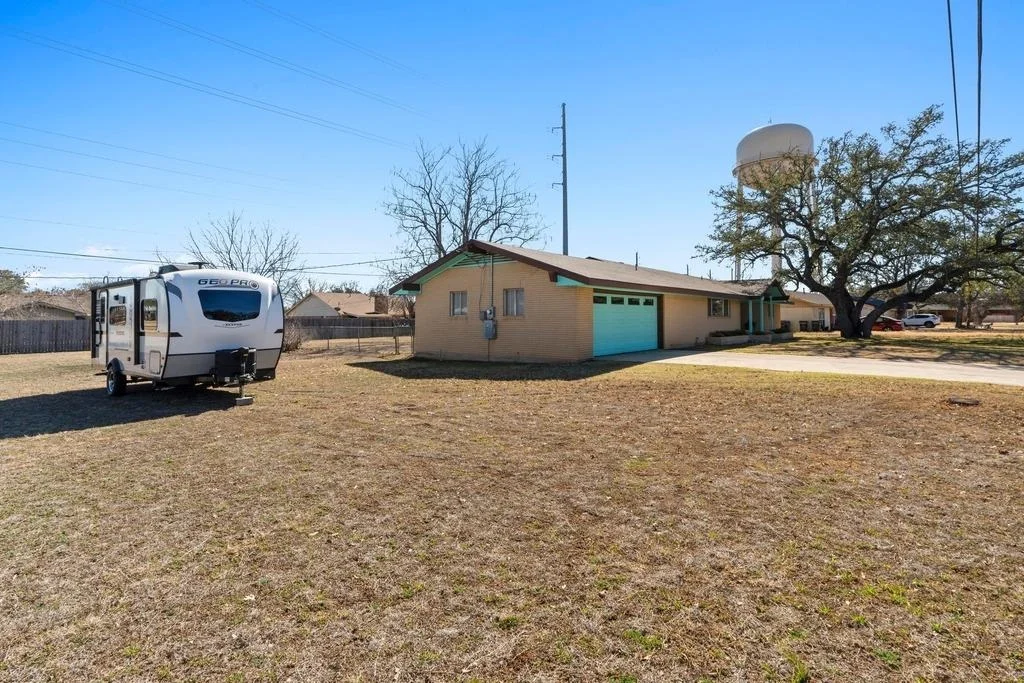 Photo of 100 W Central DR