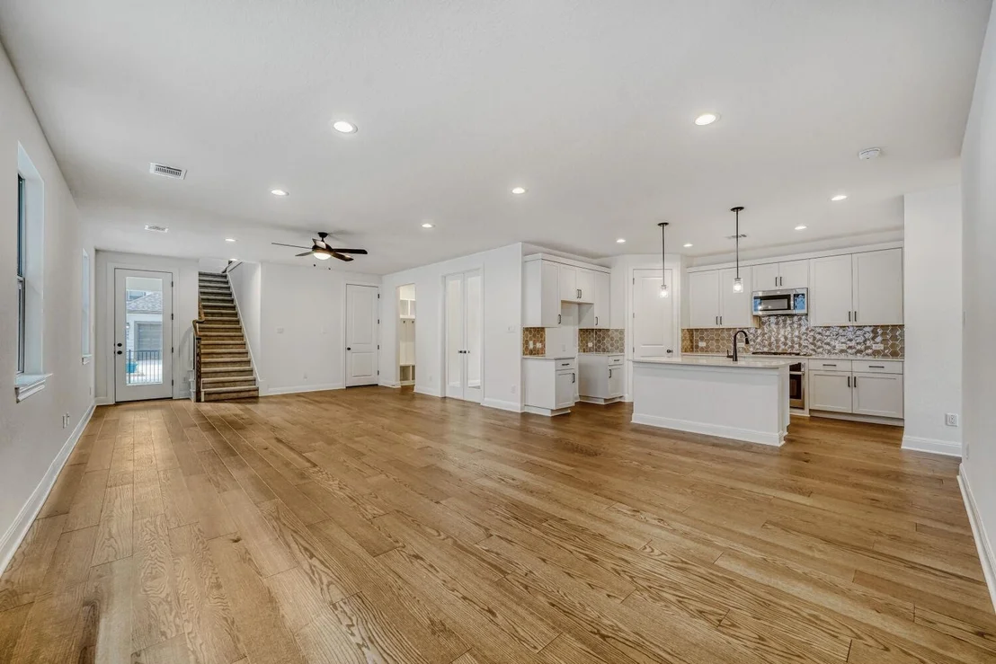 Photo of 448 Burlington DR