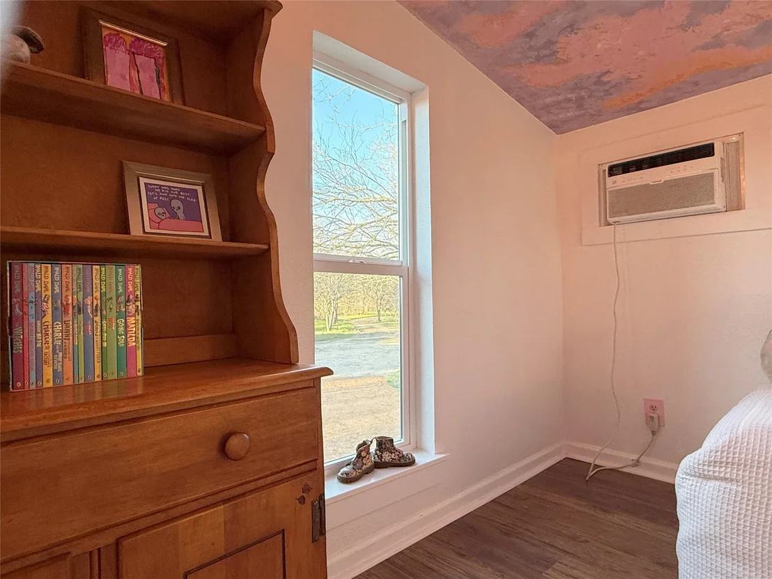 Photo of 1153 Skyline RD