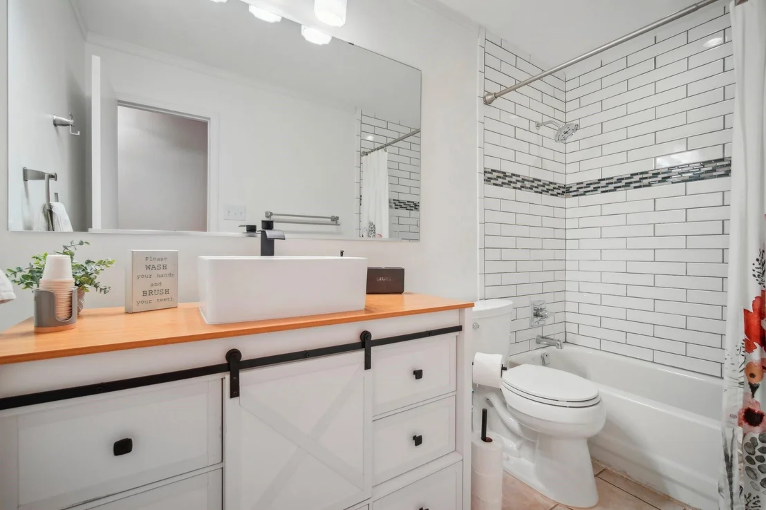 Photo of 1815 Spring Valley DR
