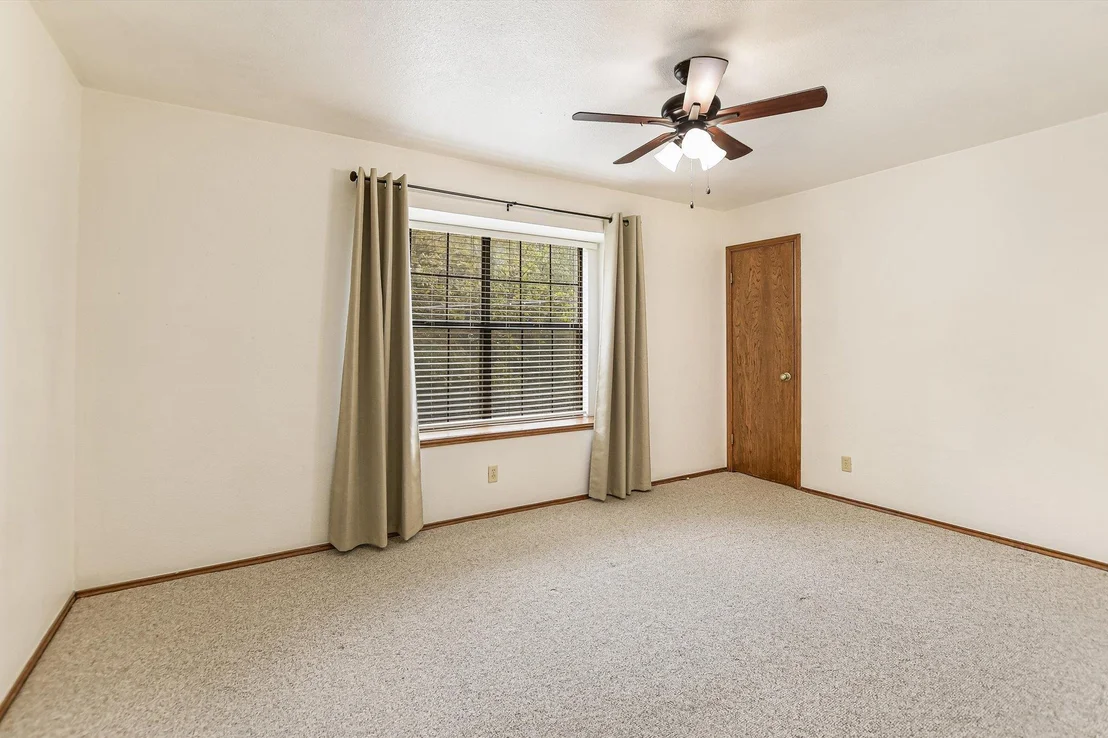 Photo of 525 Pigeon Forge RD