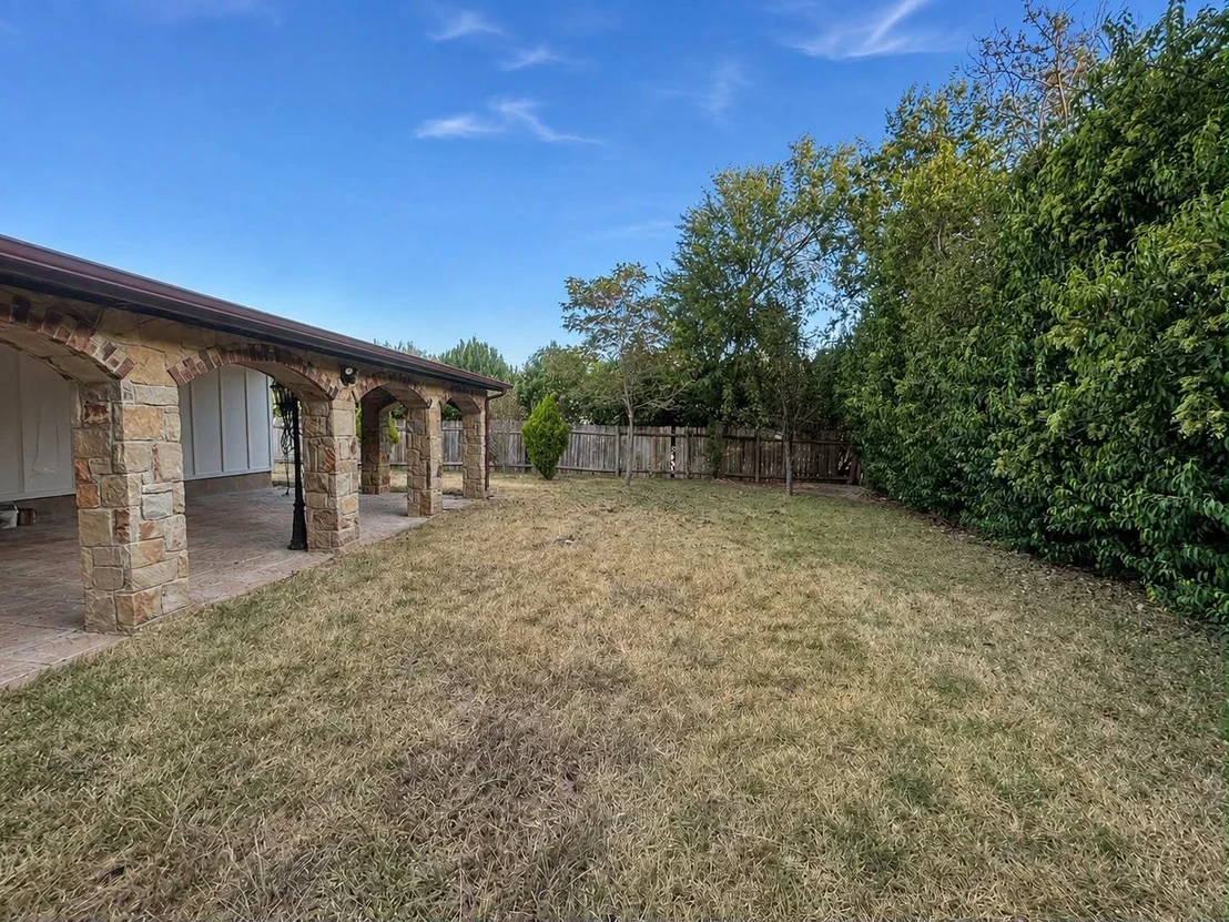 Photo of 1909 Heathwood CIR