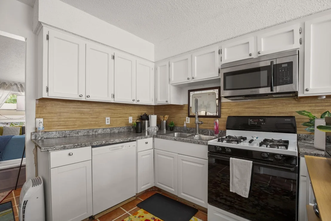 Photo of 5402 Brompton CIR