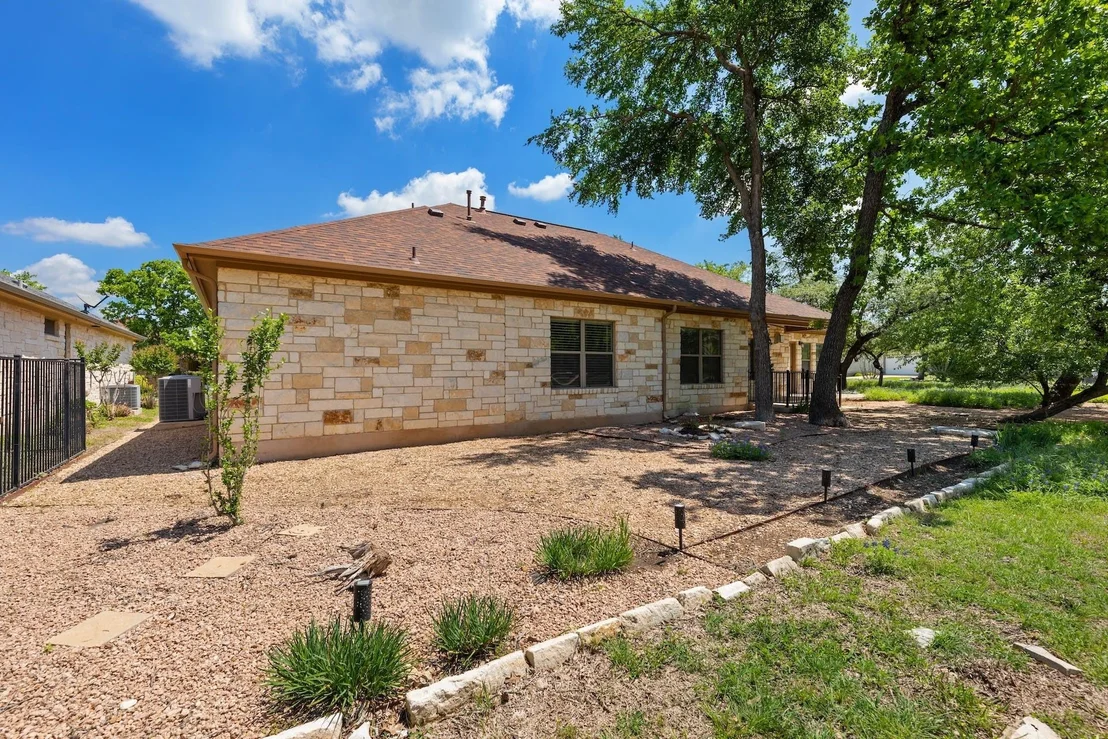 Photo of 1001 Fort Davis ST
