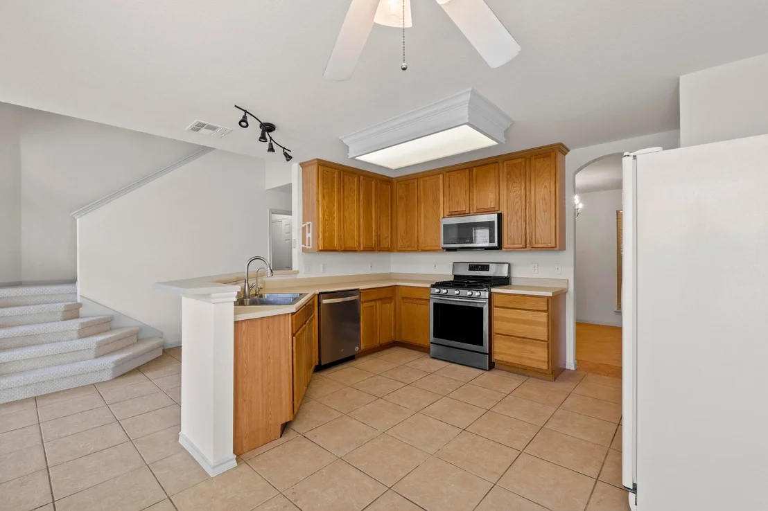 Photo of 202 E Custers Creek BND