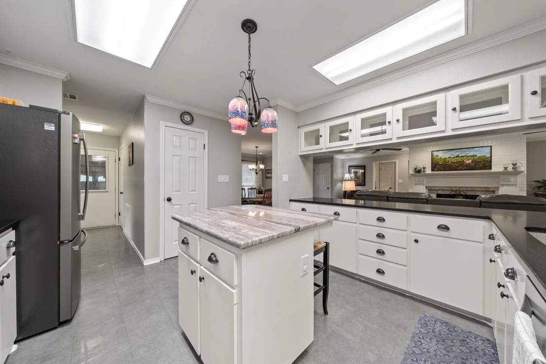 Photo of 25 Doolittle DR