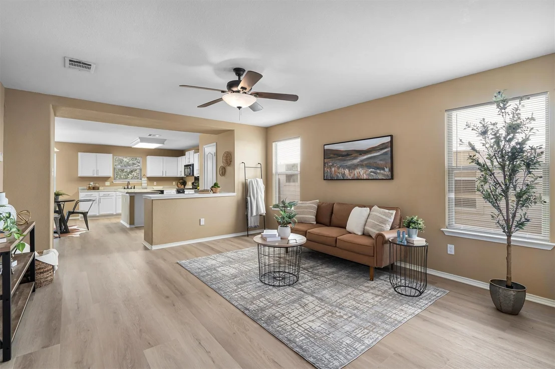 Photo of 2013 Perkins PL