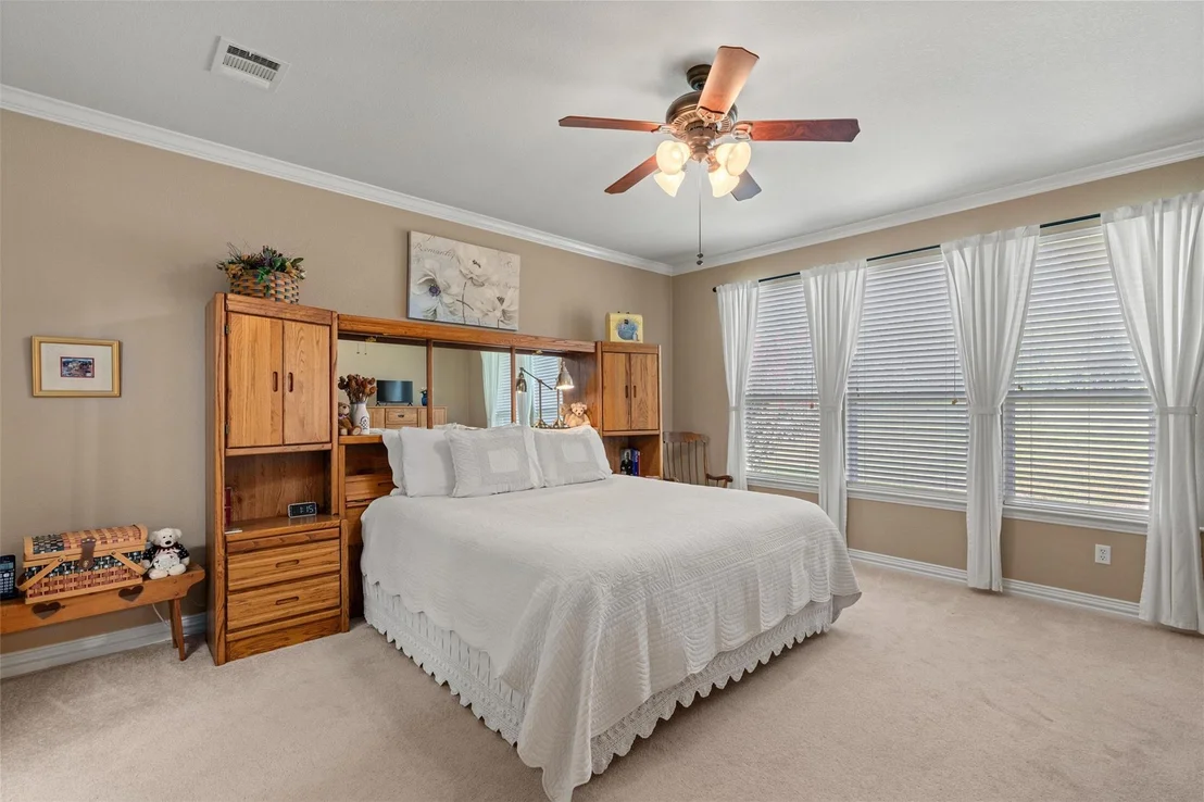 Photo of 200 Apache Mountain LN