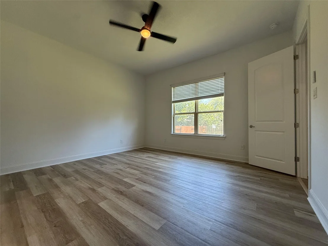 Photo of 1512 Long Shadow LN