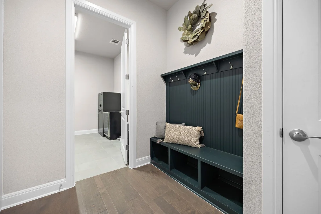 Photo of 109 Houston LOOP