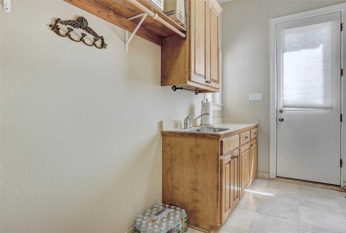 Photo of 25 Meadows End DR
