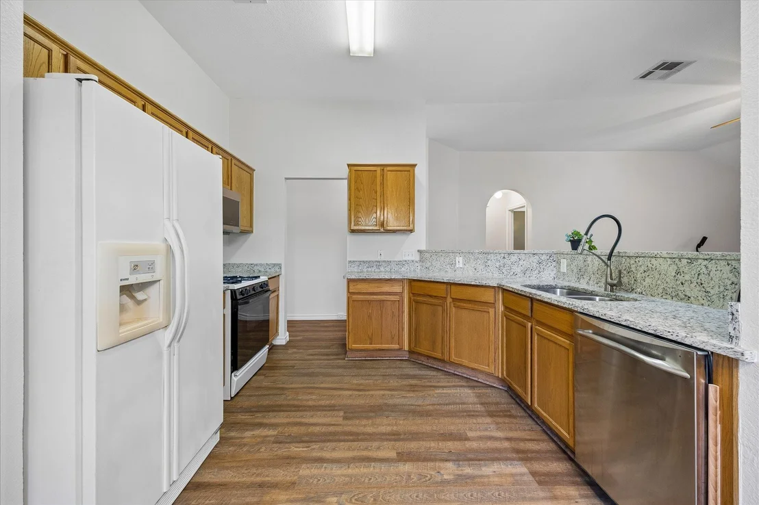 Photo of 111 Finch LN