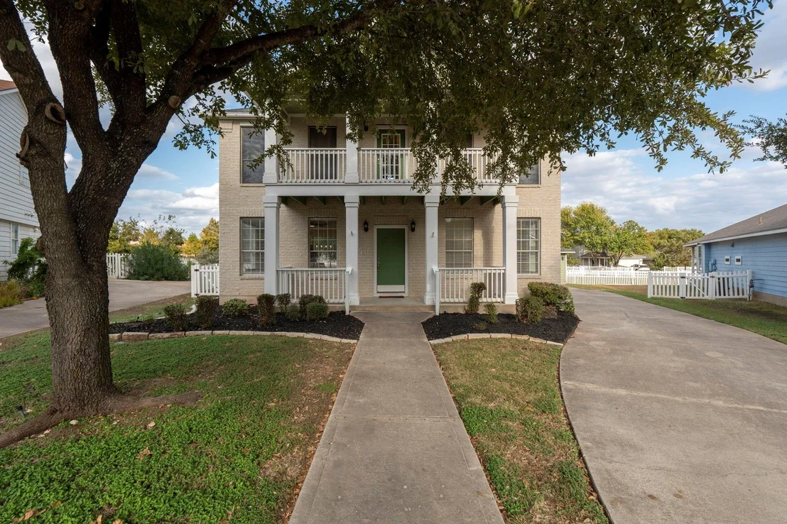 Photo of 136 Kirkland
